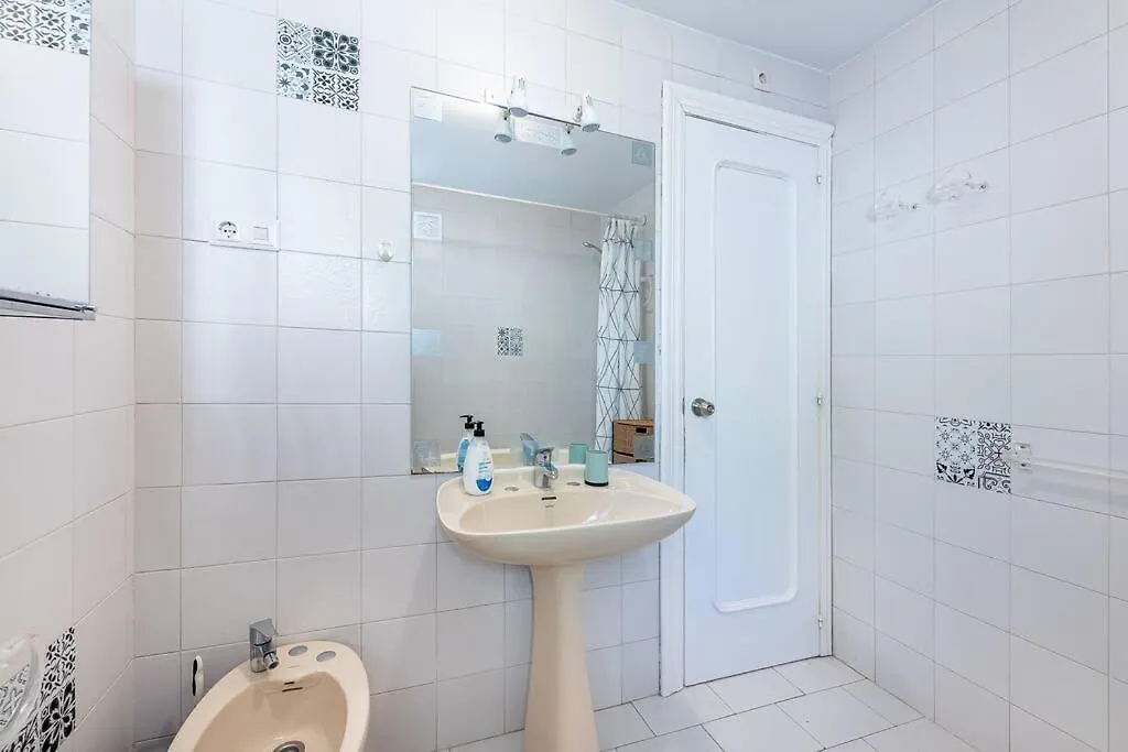 Spacious Apartment With Pool, 3 Min From The Beach Fuengirola